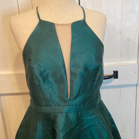 Lulu’s Take A Picture Green Satin Plunge Skater Dress - Picture 2 of 4